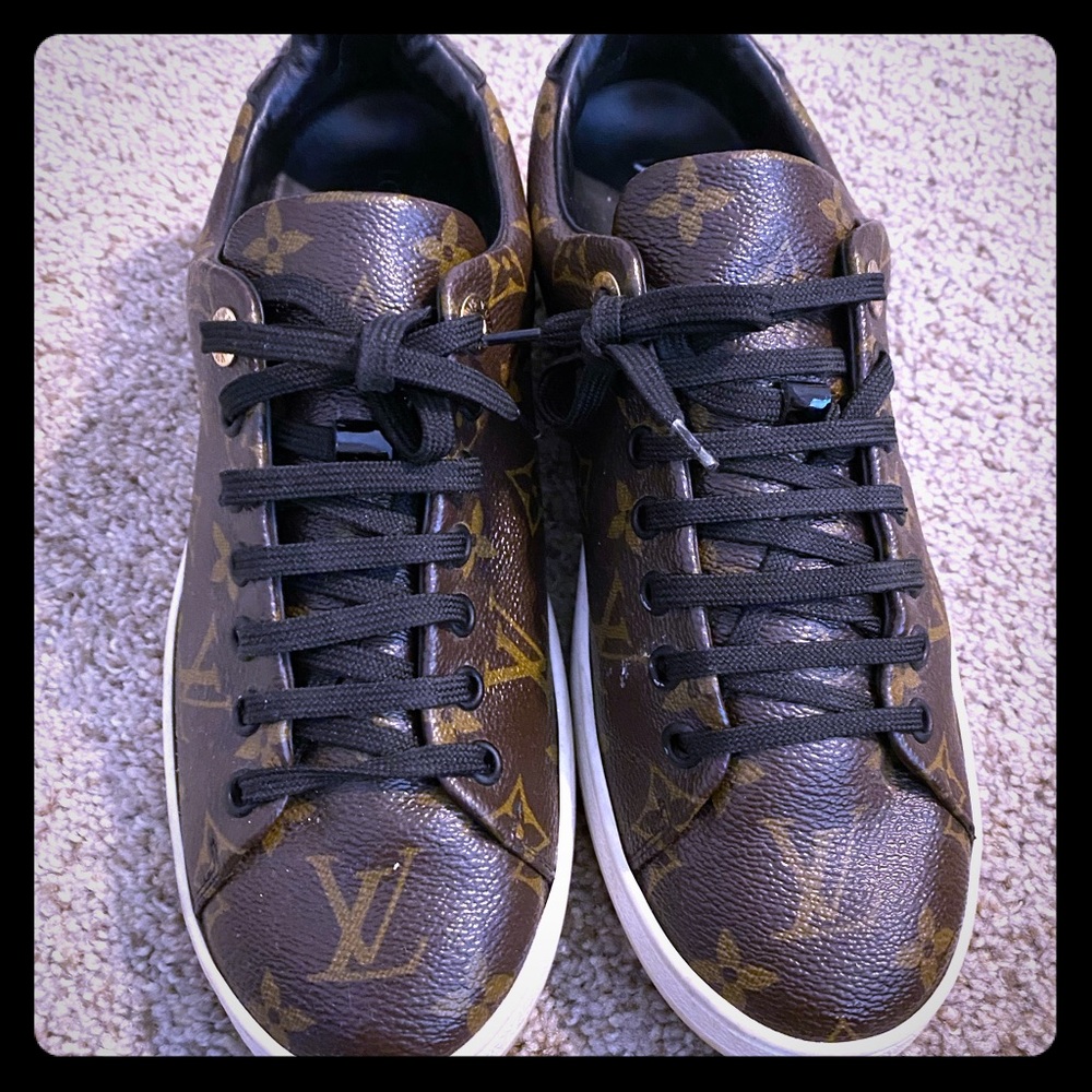 Louis Vuitton Frontrow sneakers Authentic 100%